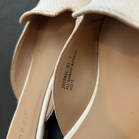 Bamboo "Journal" white-ish pointed-toe slip on mule flat size 7 - Picture 3 of 5